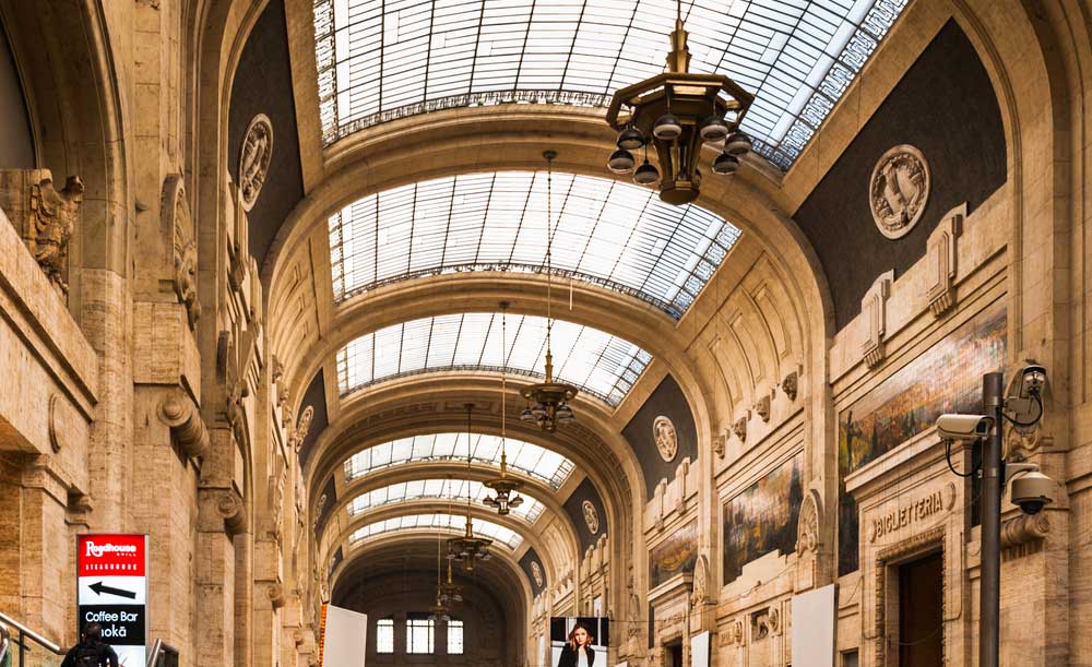 La galería de la estación central, justo antes de los andenes.