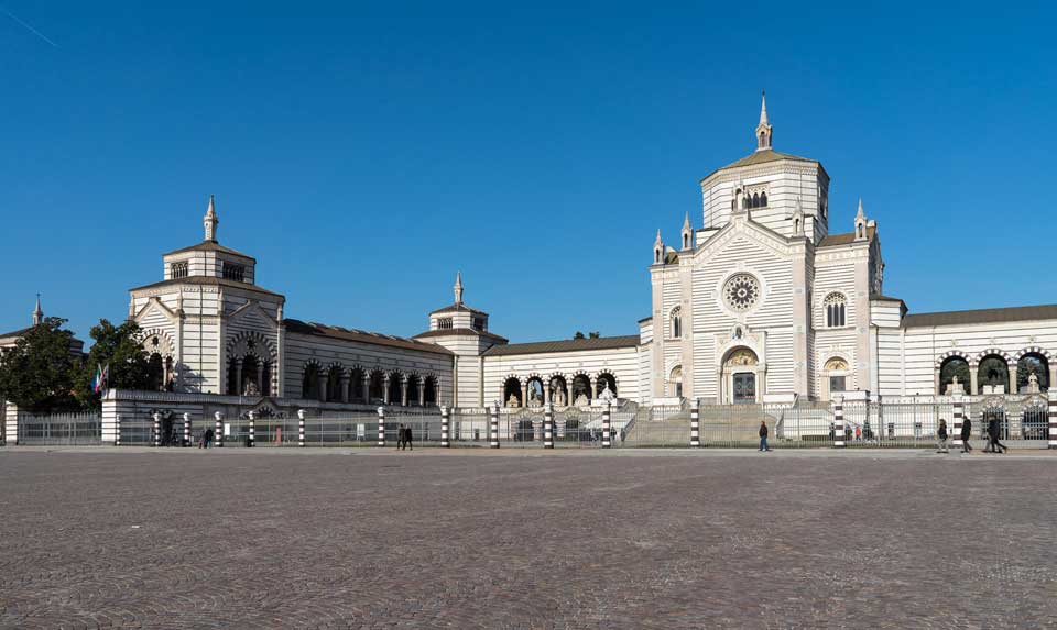 el cementerio monumental de milan